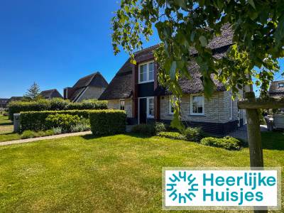 Luxe 10 persoons villa met sauna aan het Tjeukemeer in Friesland