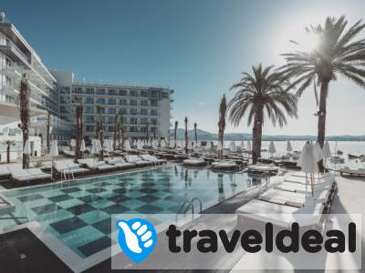 Luxe 4*-Adults Only hotel in San Antonio op Ibiza incl. vlucht, transfer en ontbijt