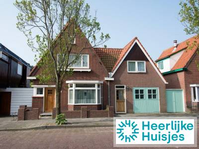 Royaal 12-persoons huis met garage en leenfietsen in Egmond aan zee