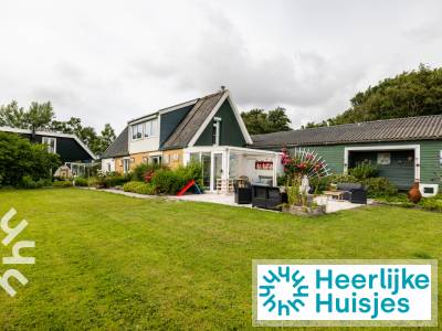 Prachtig gelegen 12 persoon vakantiehuis met ruime tuin in het Noord-Hollandse Burgerburg