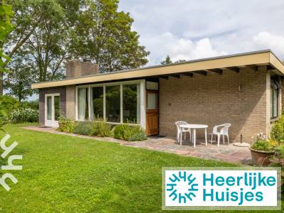 Vrijstaande 4-persoons bungalow met ruime tuin en vlakbij het Veerse Meer