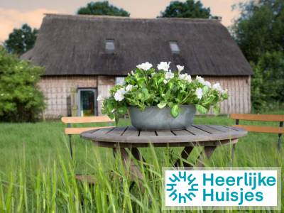 Rustig en sfeervol 2 persoons vakantiehuis aan het schoonebeekerdiep, met weids uitzicht