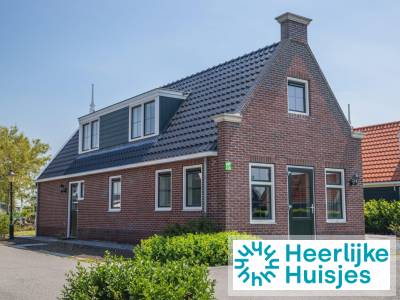 Vrijstaande 6-persoons villa met moderne sfeer op vakantiepark in Noord Holland