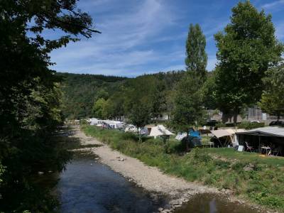 Kampeerplaats Comfort aan het water