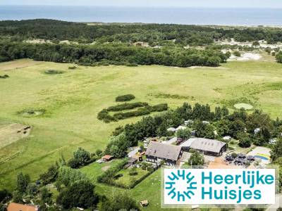 Hotel chique 4-persoons vakantiehuis in Vrouwenpolder - 900m van het strand