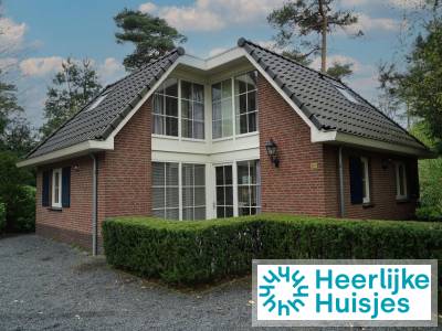 10 persoons groepsaccommodatie met open haard op Vakantiepark Beekbergen nabij de Veluwe