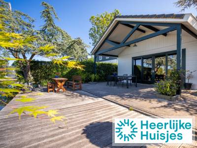 Mooi 4 persoons vakantiehuis aan viswater nabij Medemblik aan het IJsselmeer.