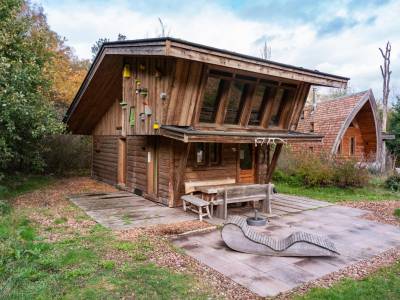 Nature Lodge 8