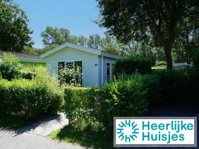 Chalet voor 4 personen op vakantiepark in Noord-Scharwoude