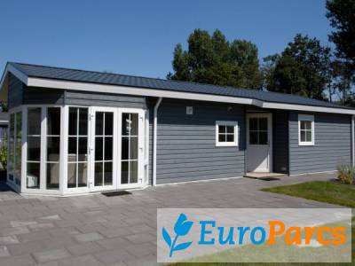 Chalet Exclusif 4 - EuroParcs Buitenhuizen