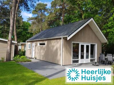 Mooi 4 persoons chalet op de Veluwe nabij Hoenderloo