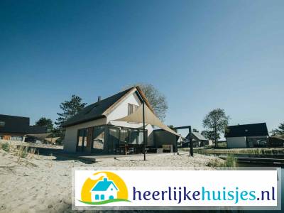 Luxe 6 persoons vakantiehuis in Ouddorp nabij het strand.