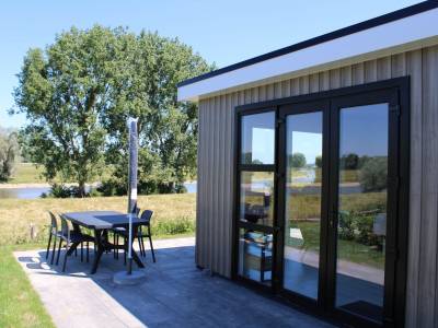 Cube Comfort met IJsselzicht | 5 personen