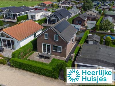 Vakantiehuis aan het water gelegen voor 6 personen in Wervershoof aan het IJsselmeer.