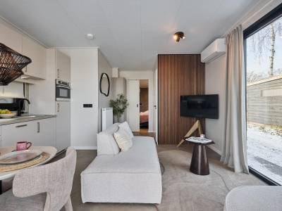 Happy Oak wellnesslodge met bubbeltub, ligbad, sauna en sunshower | 2 pers.