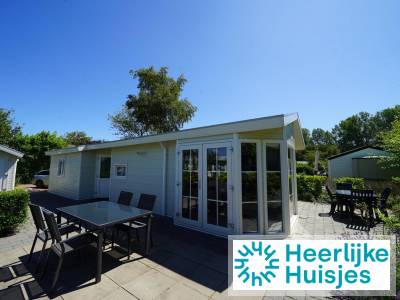 4 persoons chalet met moderne hoekerker op vakantiepark in Noord-Scharwoude