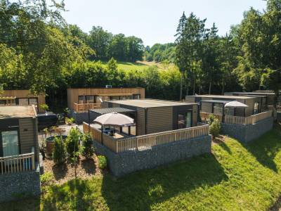 Sauwer Lodge with hot tub | 4 Persons