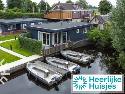 Vakantiehuis voor 4 pers. inclusief boot, aan de rivier de Tjonger in Bantega, Friesland