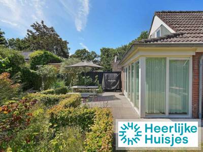 4 persoons vakantiehuis met groen omheinde tuin in Ouddorp