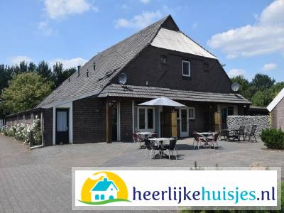 Groepsaccommodatie met sauna voor 8 personen, zeer landelijk gelegen in Drijber, Drenthe
