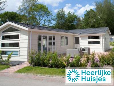 6 persoons chalet met veel privacy en ruimte op een vakantiepark in Halfweg