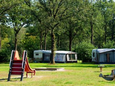 Kampeerplaats Comfort met privé sanitair