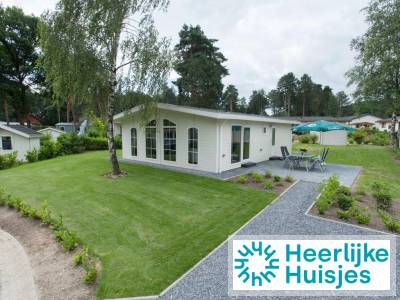 Comfortabele 4-persoons chalet op een vakantiepark in het Noord-Hollandse groen