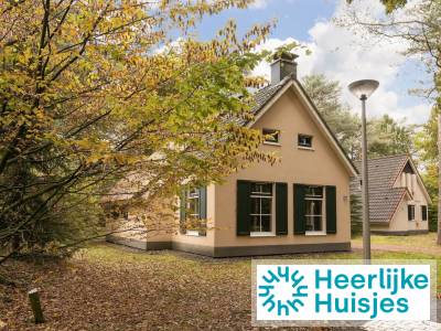 Vrijstaande 4+2 vakantiehuis met bedstee, ideaal voor gezinnen, op een vakantiepark