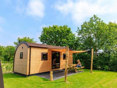 Luxe Woodlodge 4p