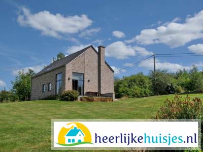 Supermooie 9 pers. vakantiehuis is gelegen in de Ardennen - prachtig uitzicht.