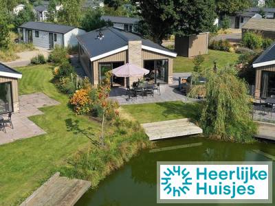 Luxe 6 persoons chalet met hottub op vakantiepark Zuiderzee